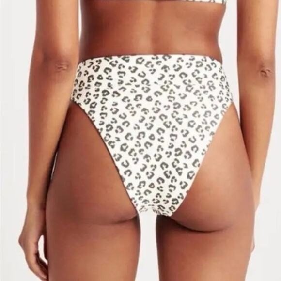 EUC - Abercrombie & Fitch High Waisted One Shoulder Bikini - Cheetah - Medium - Picture 2 of 6